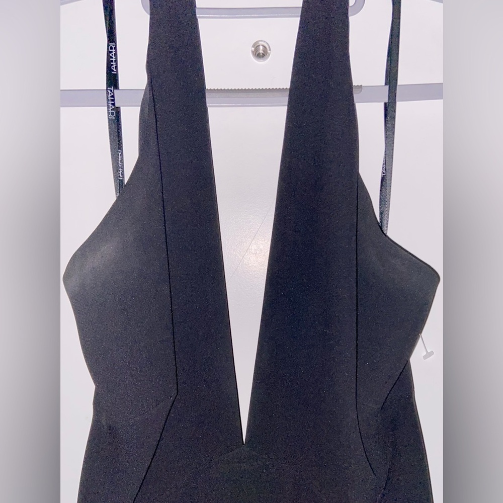Tahari Plunging Neckline Cocktail/Date Night/ Head-turning Stunner